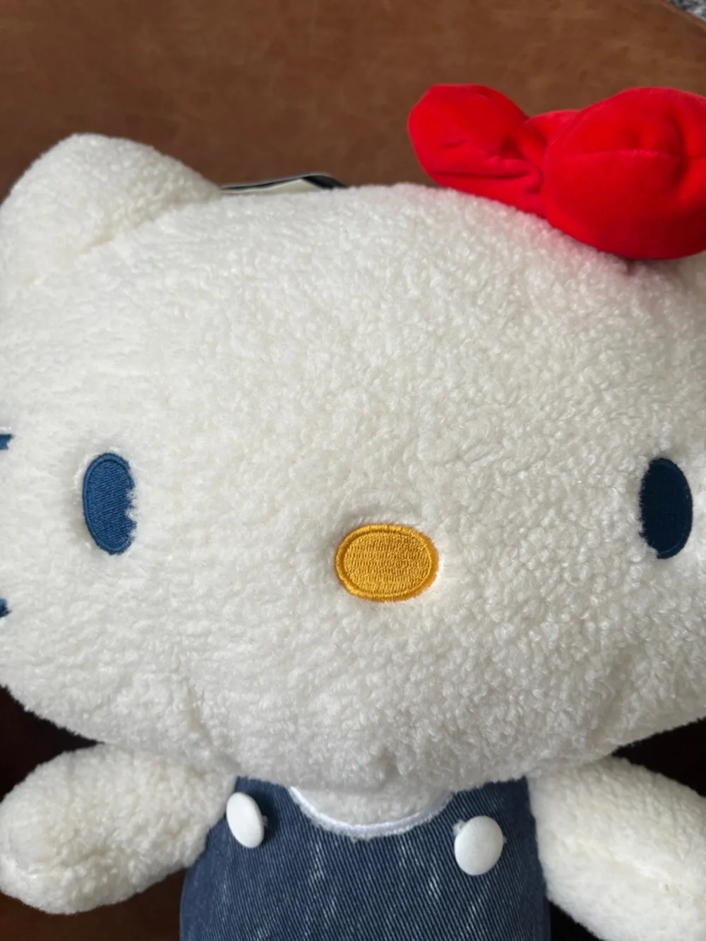 Hello Kitty White and Navy Sherpa Backback with zipper storage collector